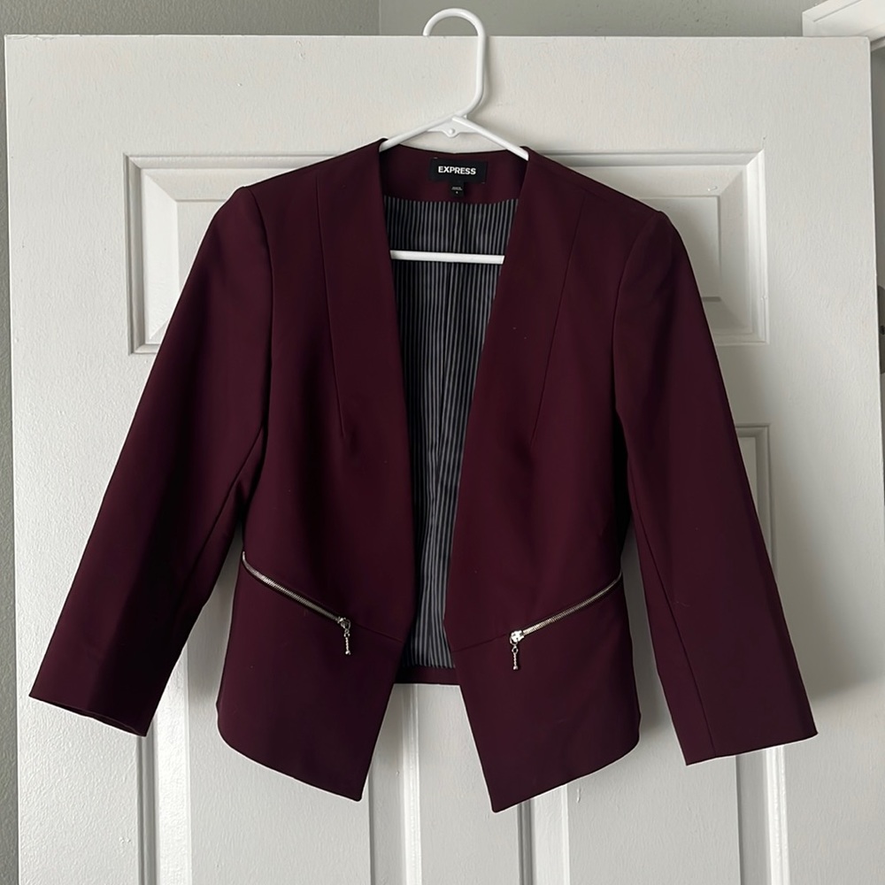 Express blazer, maroon color, size 4